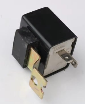 Dirt Racing Turn Signal Relay Suzuki TS125 DR125 GP125 PE175 AX100 38610-09400