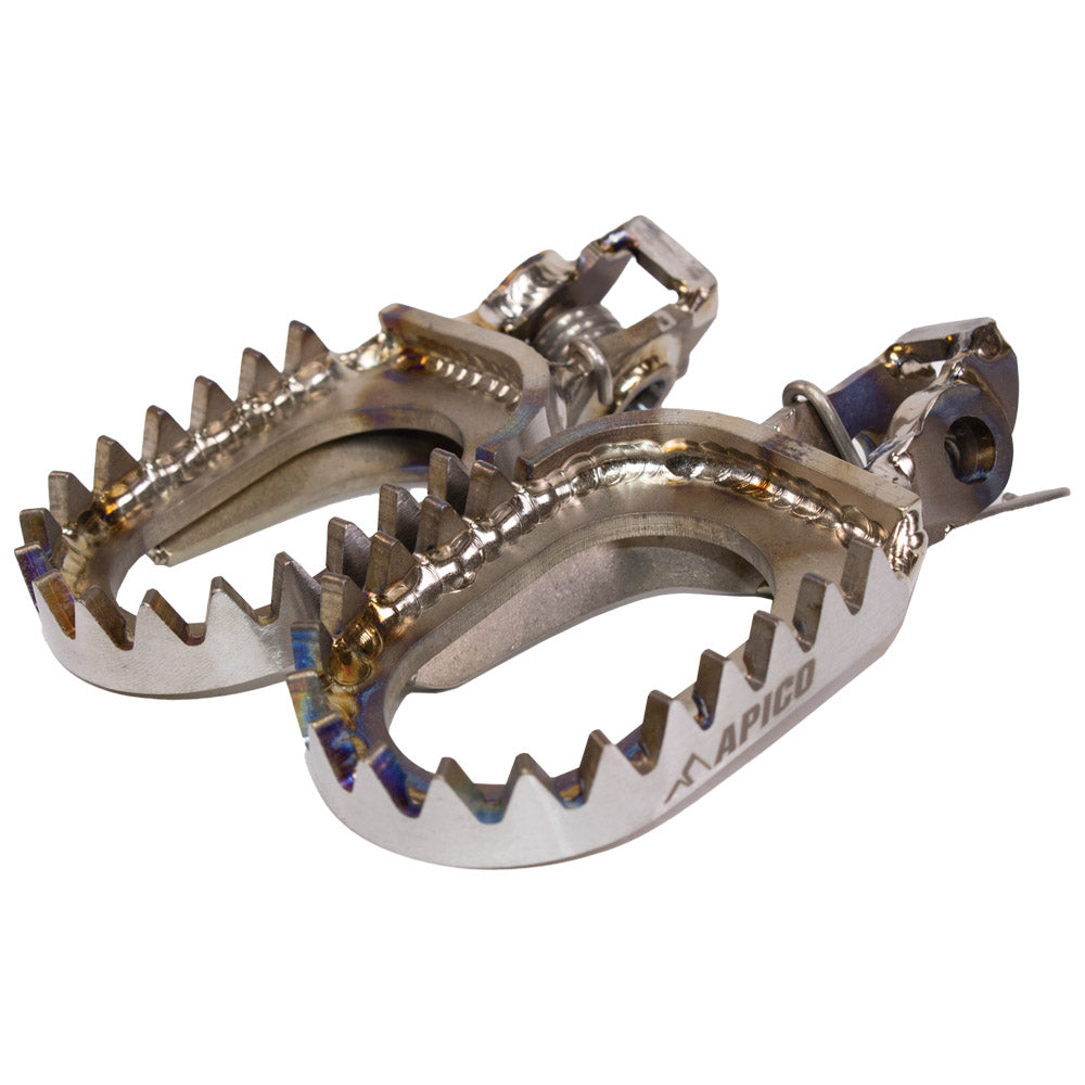 APICO FOOT PEG TITANIUM OPEN DESIGN KTM/HQV/GAS SX85 18-23, SX/SX-F/TC/FC 16-22, EXC/EXC-F/TE/FE 17-23, MC/EC 21-23