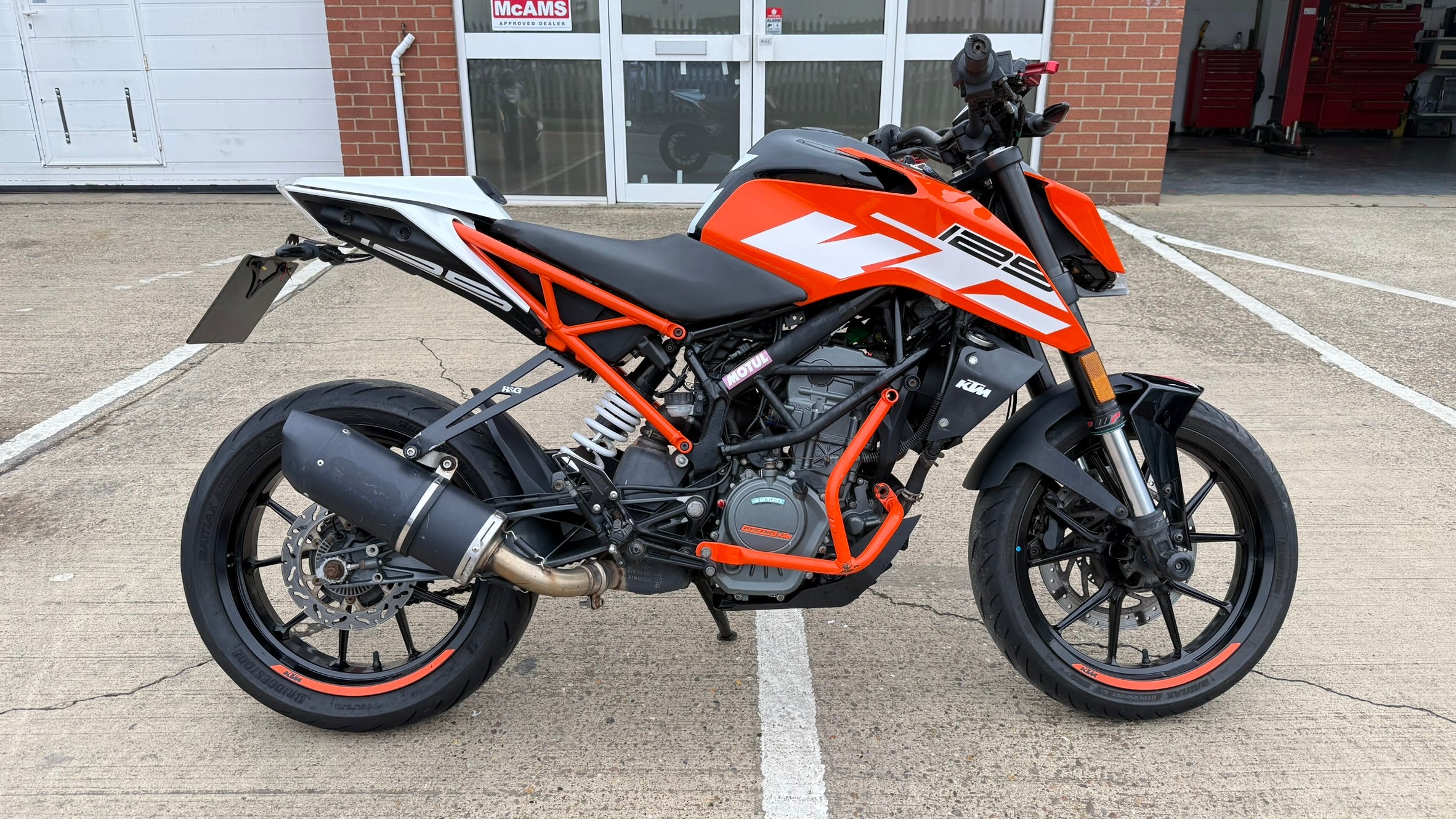 🟠 2018 KTM Duke 125  – Very Well Maintained, MOT 8/06/2026, Ready to Ride🟠 Sold!!
