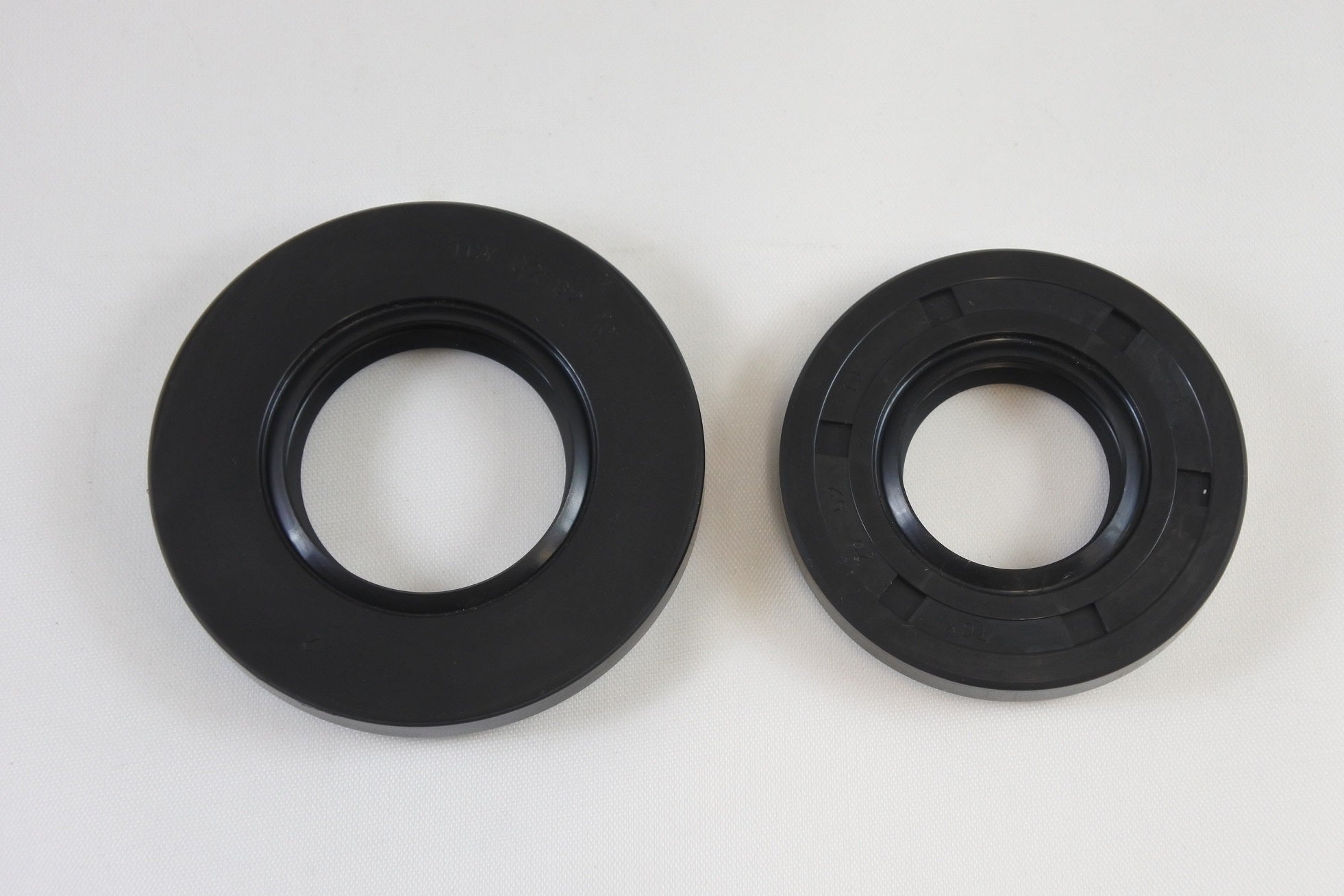Vintco Main Bearing Seal Kit 69-76 Kawasaki H1 KH 500 Seals Only KMB012