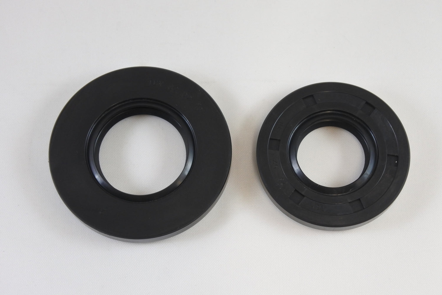 Vintco Main Bearing Seal Kit 69-76 Kawasaki H1 KH 500 Seals Only KMB012