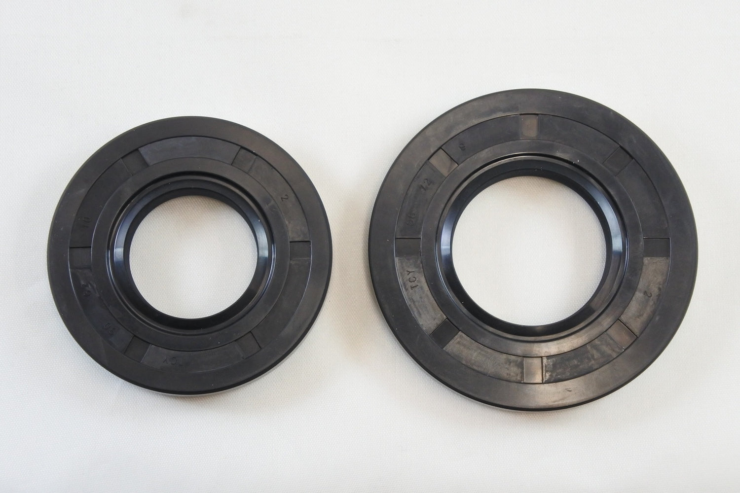 Vintco Main Seal Kit 72-75 Kawasaki H2 750 Seals Only KMB013