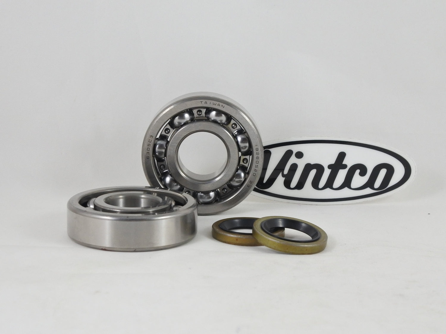 Vintco Main Bearing And Seal Kit 90-06 Kawasaki KDX 200 220 KMB050