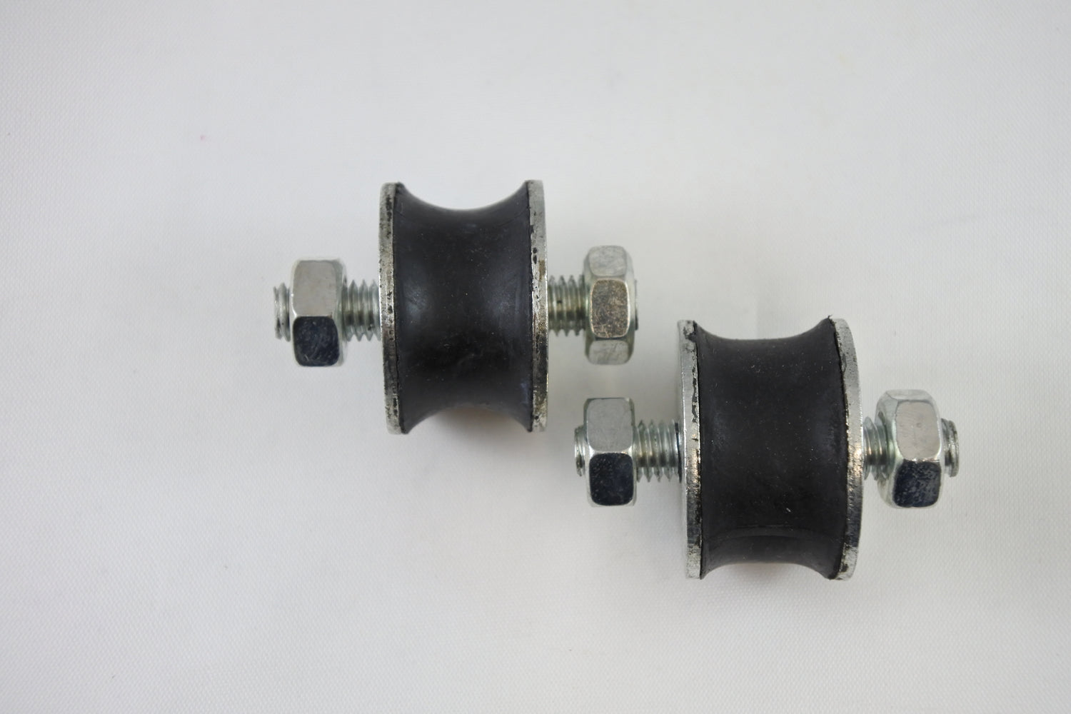 Vintco Exhaust Pipe Mount 70-78 OSSA Stiletto Pioneer Phantom SDR Isdt OW-112-946M
