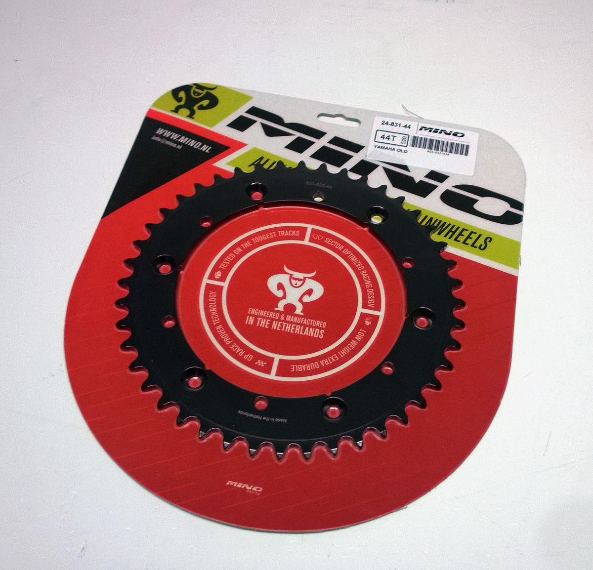 MINO Mino Rear Sprocket Steel Hard Light, 24-831-520-44 Black