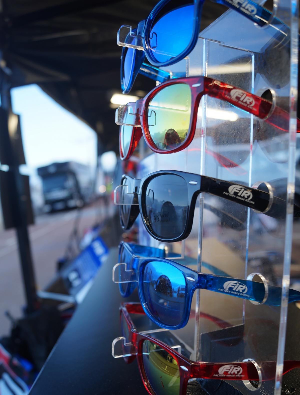 FIR Trade Pack 75 Pcs, 25 Blue, 25 Red, 25 Black + Display Stand, Fir Promotional Sunglasses + Display Stand