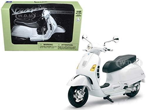NewRay Model Die Cast Vespa Gts, 300 Super, White, Scale 1:12, Newray 57243b