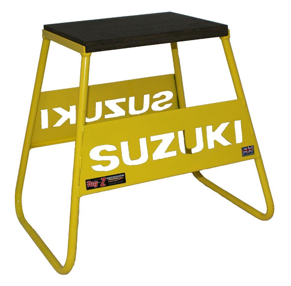 Tag-z Stand 440 Yellow Suzuki Logo, MX Logo Stand, Show Room Stand