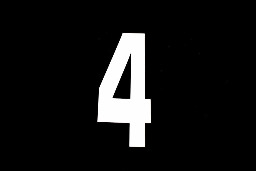 Dirt Racing 4 White 8no.20cm. Each