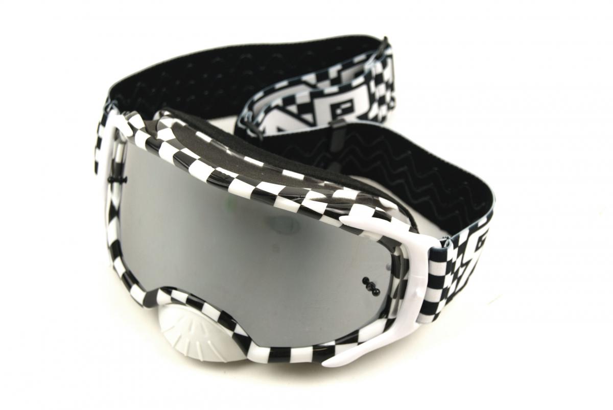 Rip-N-Roll Rnr Platinum Tear Off Mirrored, Chq Flag Goggle, GAM10, Tear Off