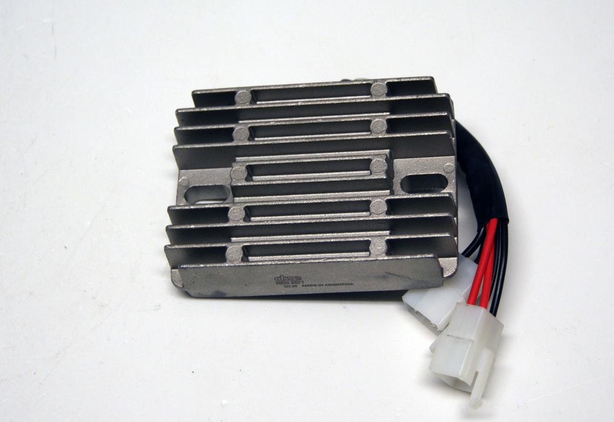 DZE Electrics Regulator 32800-02f00 SH579A-12, Dze 02571-04 Suzuki Tl1000 R/s 1997-2004